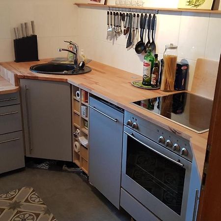 Stadtnahe Wohnung mit kl.Balkon und Parkplatz Oldenburg Exterior foto