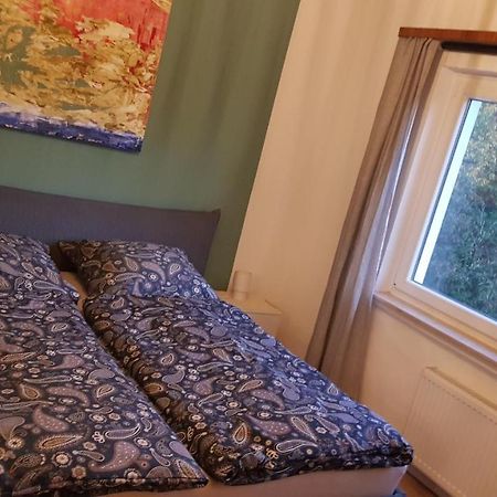 Stadtnahe Wohnung mit kl.Balkon und Parkplatz Oldenburg Exterior foto
