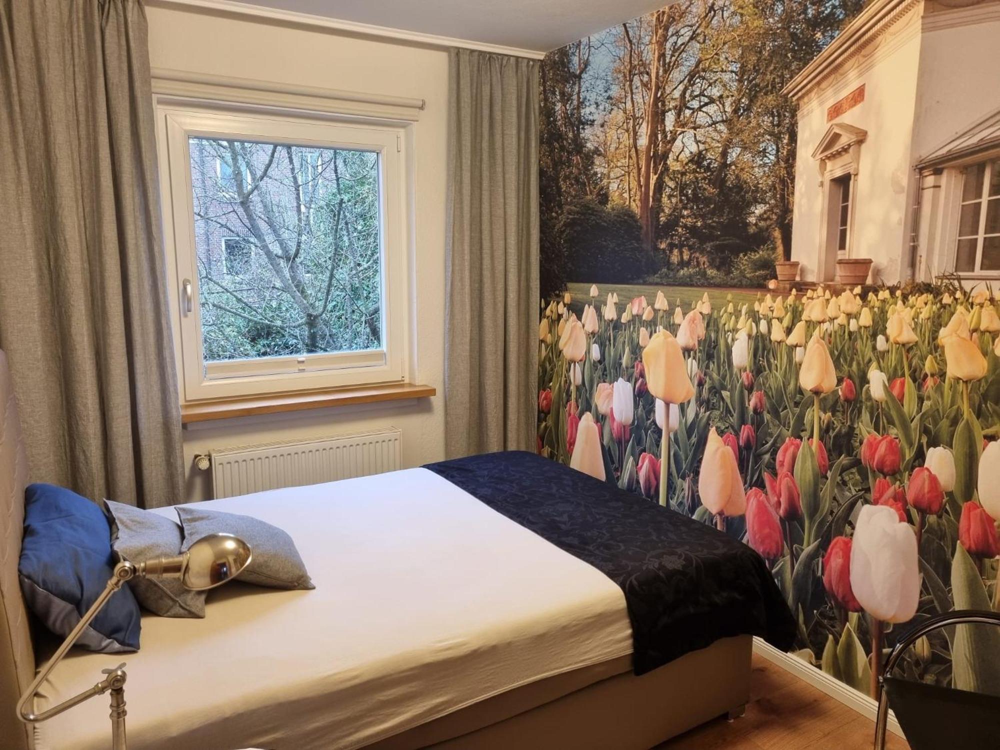 Stadtnahe Wohnung mit kl.Balkon und Parkplatz Oldenburg Zimmer foto